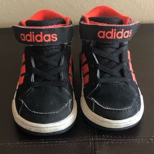 Adidas Sneakers